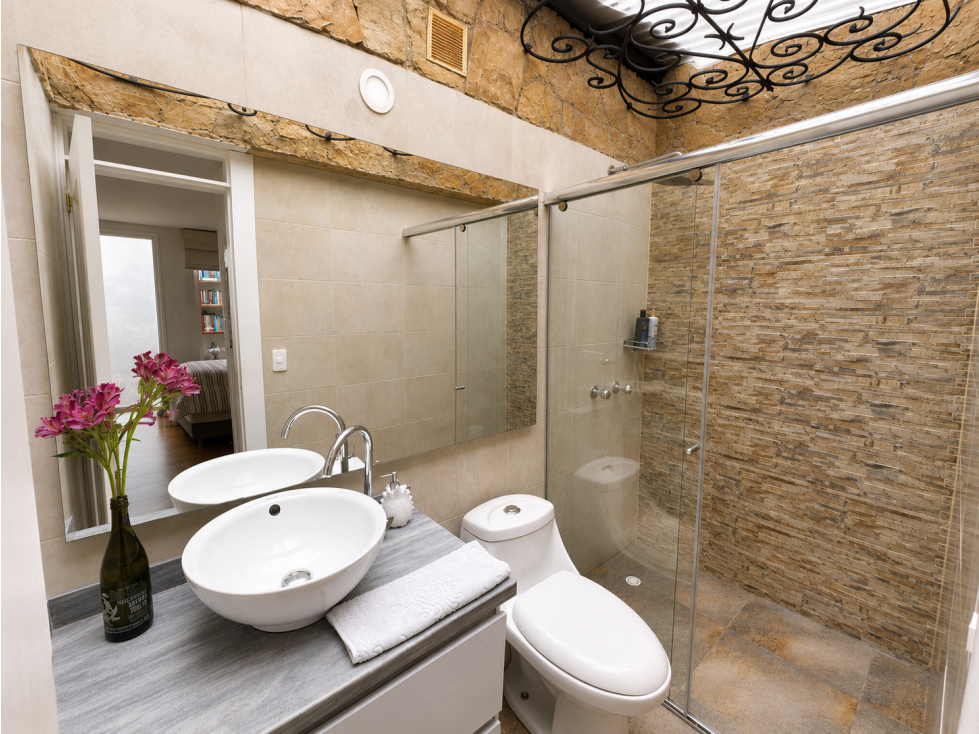Apartamento remodelado para la venta en Santa Barbara Central, Bogota — foto 4