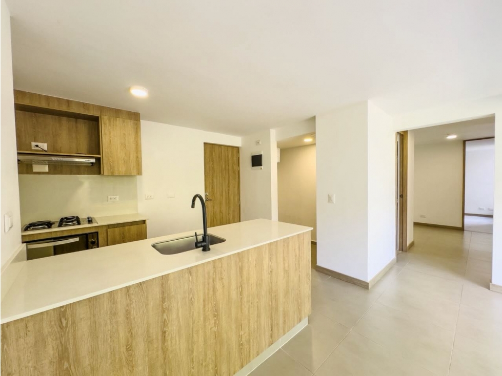 Moderno apartamento. Unidad completa. Camino Verde.