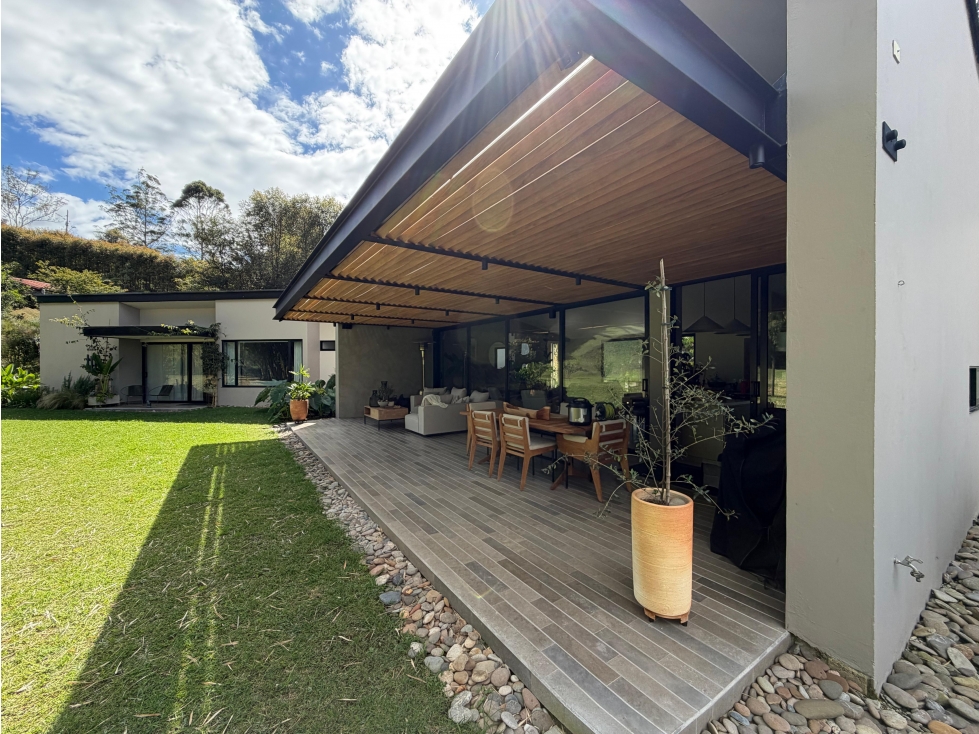 CASA FINCA EN QUIRAMA