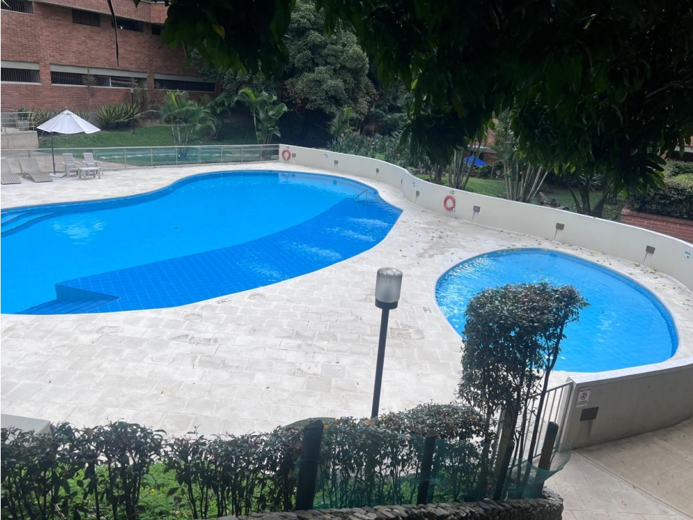 Apartamento duplex en una de las mejores zonas del poblado — foto 6