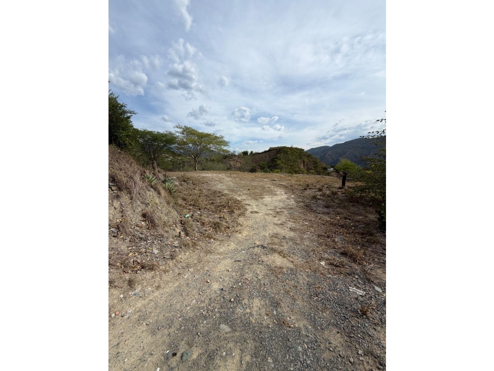Lote Campestre de 4.300 m² en Sopetrán - 1