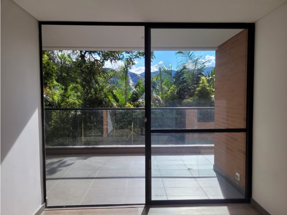 Hermosa unidad campestre muy cerca al Retiro. — foto 4