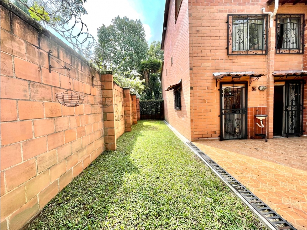Linda casa esquinera en Suramerica itagüí — foto 4