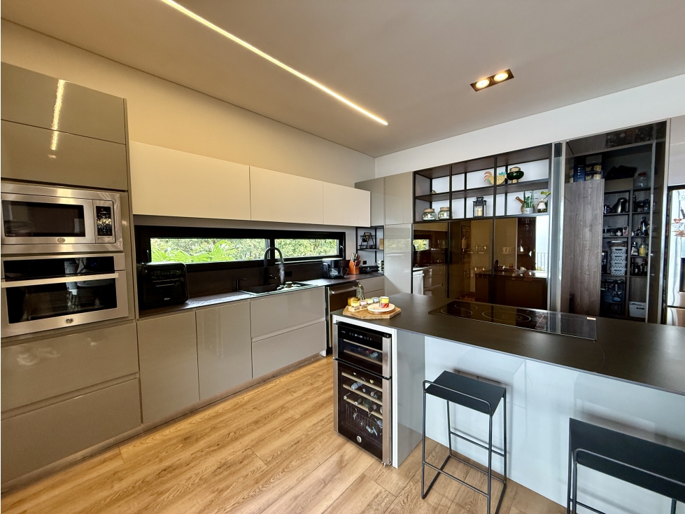Casa tipo Bali con vista hermosa a Medellín — foto 4