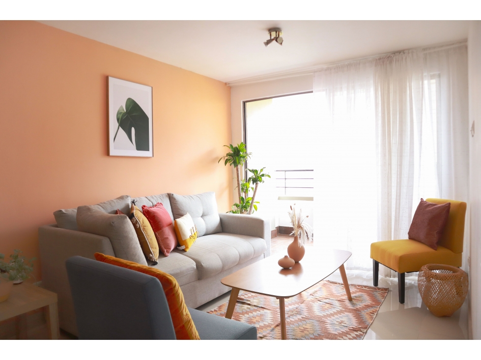 Moderno apartamento en piso alto, amoblado. Provenza.