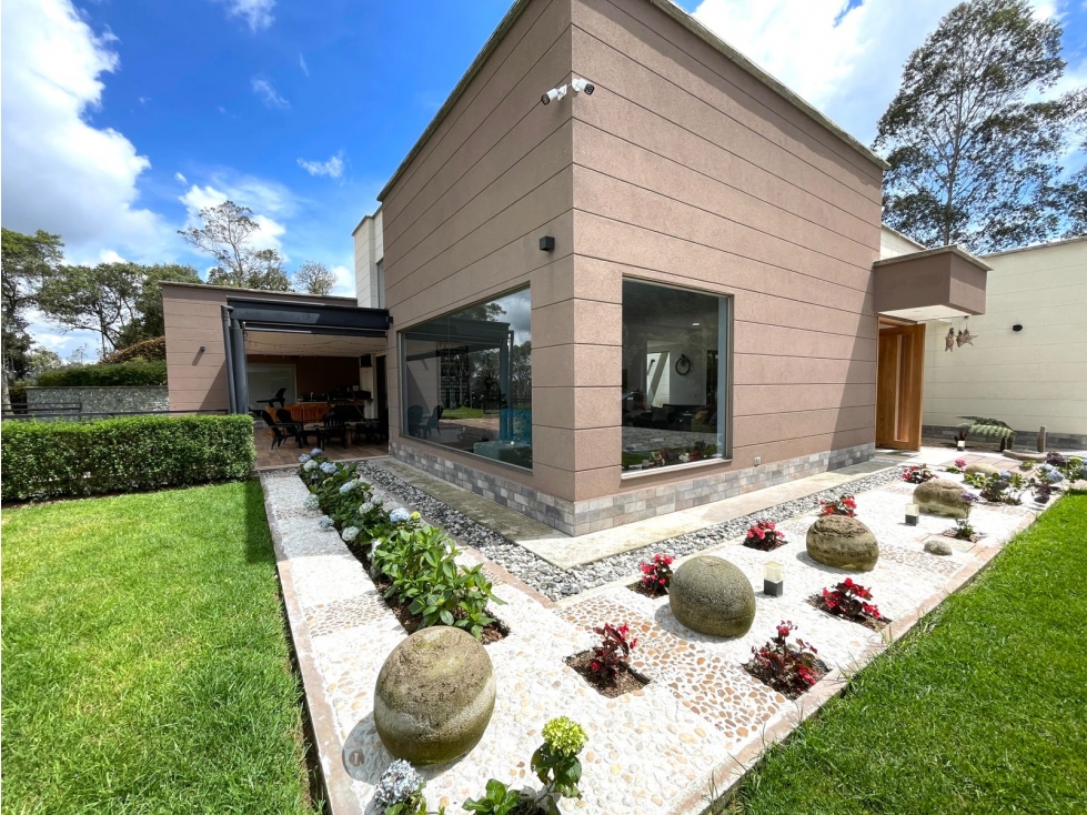 Hermosa y moderna Casa finca en el Escobero! — foto 3