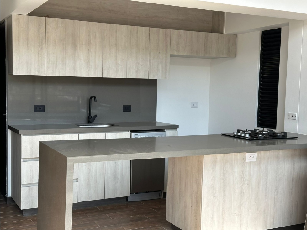 Apartamento dúplex en El Retiro con jacuzzi y vista espectacular!