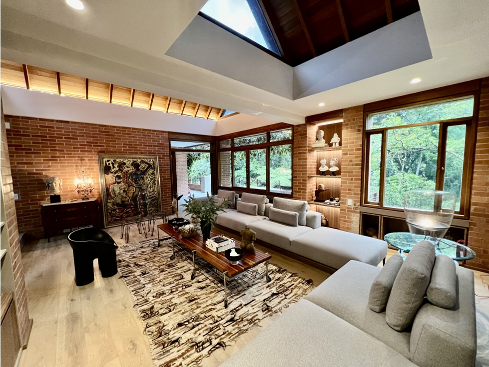 Casa la Calera. Diseño impecable, materiales de lujo.