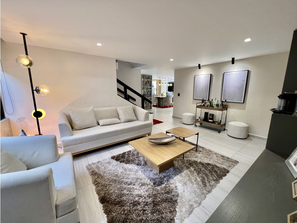Casa completamente remodelada en el Poblado — foto 4
