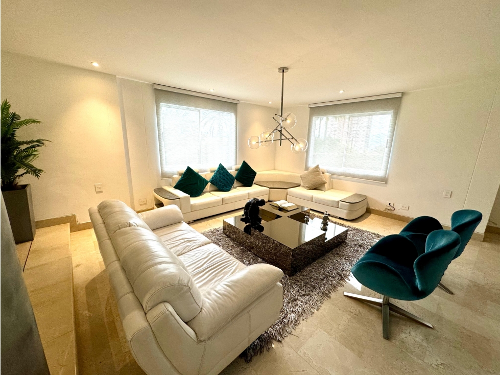 Casa de lujo remodelada en la mejor ubicación del Poblado! — foto 4