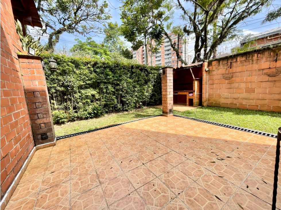 Linda casa esquinera en Suramerica itagüí — foto 3