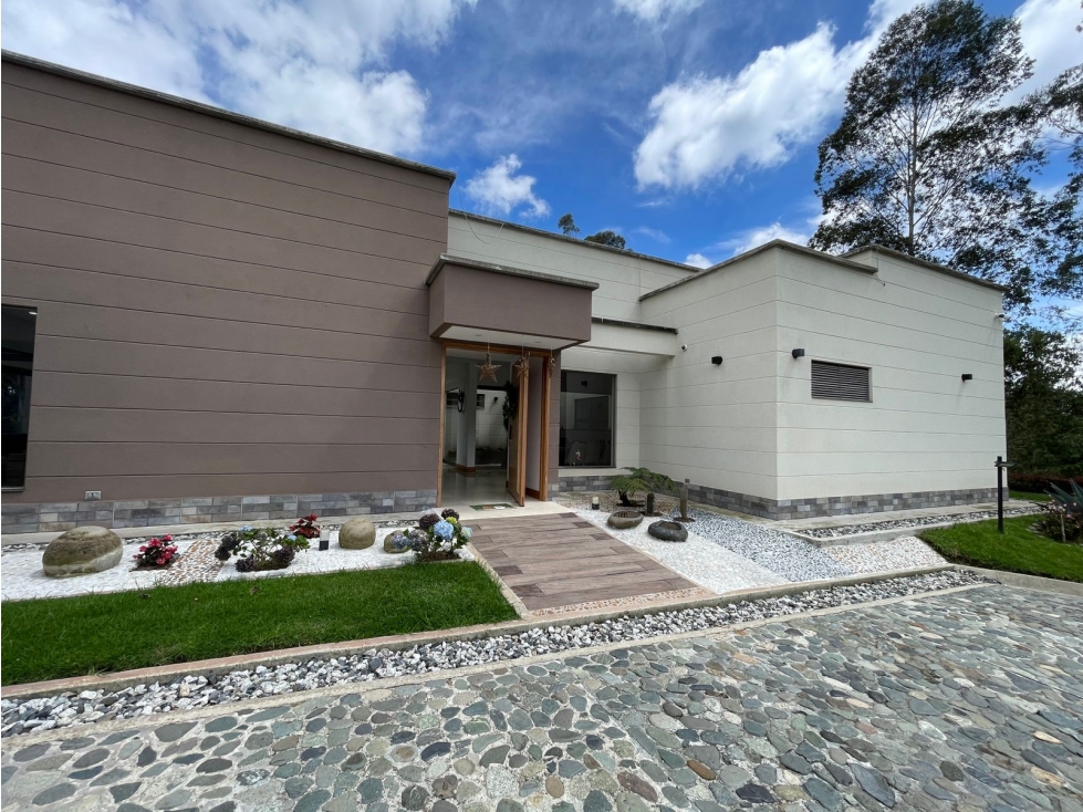 Hermosa y moderna Casa finca en el Escobero! — foto 4