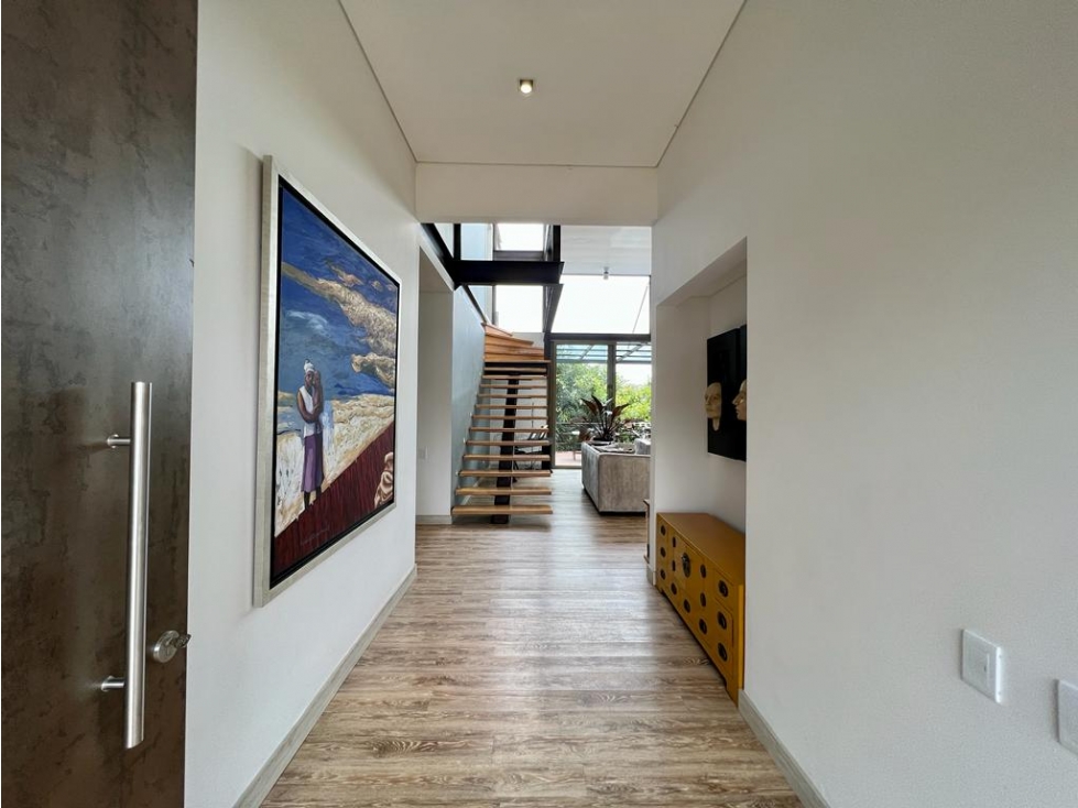 ¡Una impresionante casa en Roble Alto! — foto 4