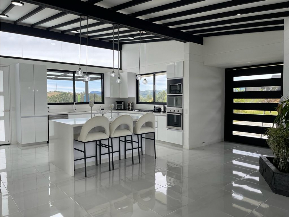 Exclusiva casa campestre en el Retiro Antioqueño — foto 2