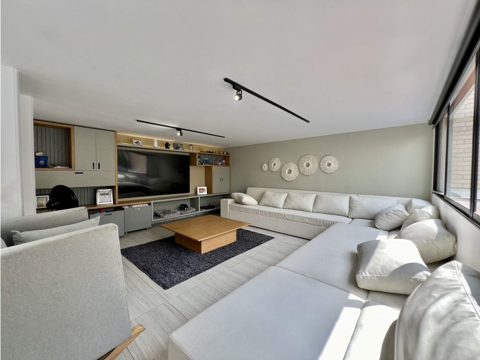 Casa completamente remodelada en el Poblado — foto 3
