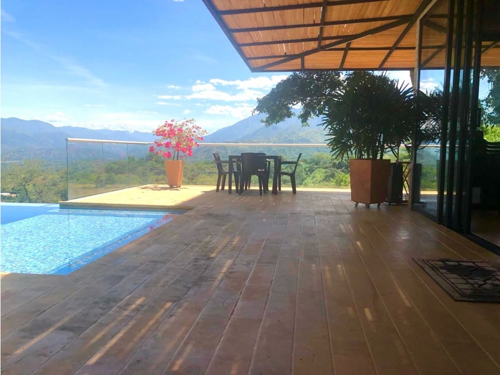Hermosa Finca con 4.200 metros de lote y 320 construidos — foto 5