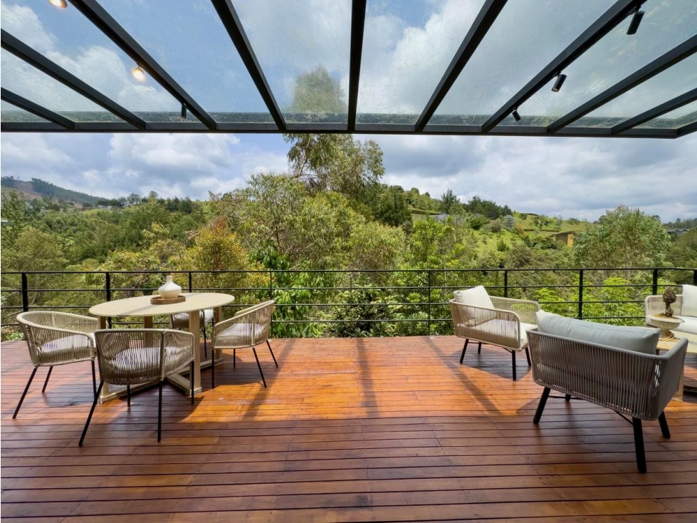 Moderna casa de un nivel. Unidad cerrada en el Retiro. — foto 6