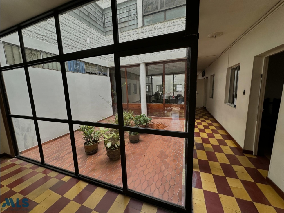 Propiedad Ideal para Inversionistas en Ubicación Privilegiada — foto 3