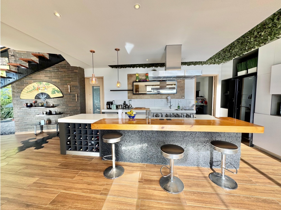Espectacular casa en el Poblado con vista inigualable — foto 6