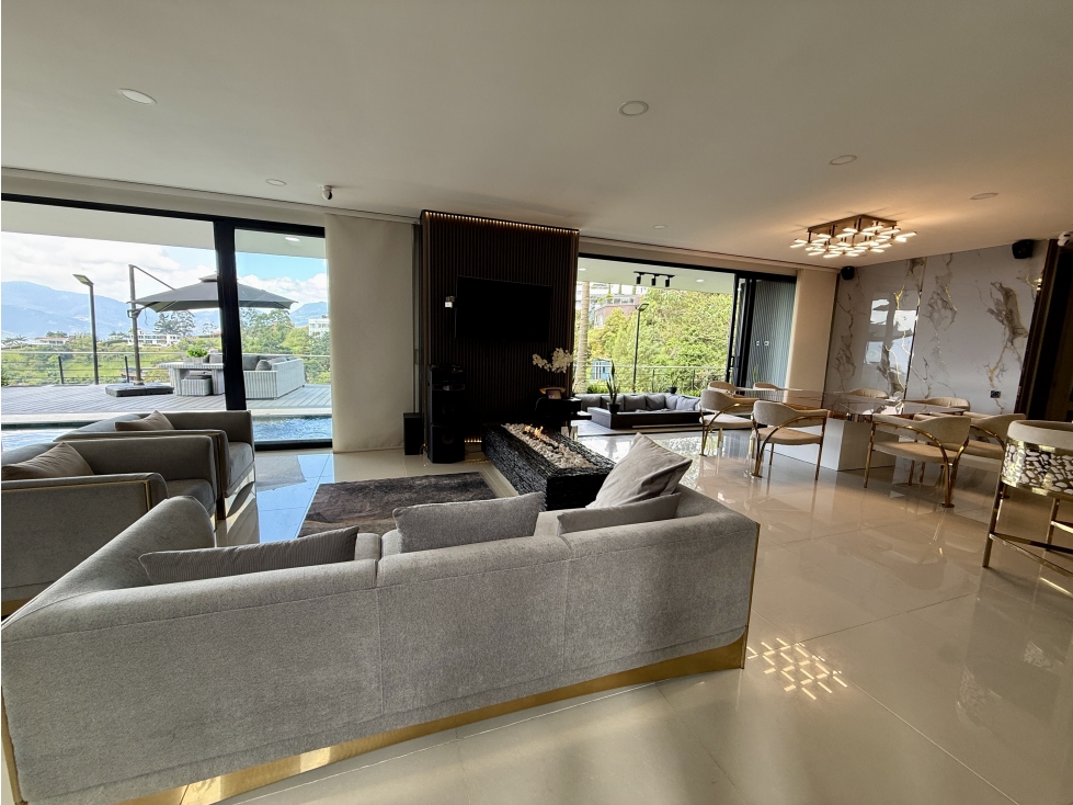 Casa con pisicina y vista increible a Medellin — foto 6