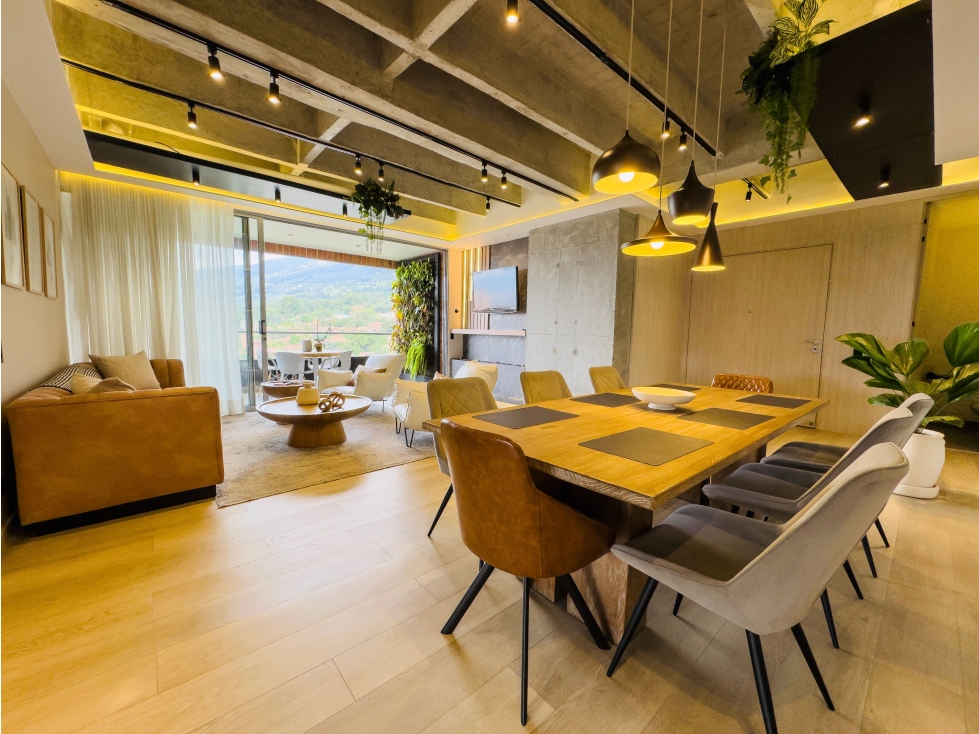 Penthouse totalmente remodelado. Parte baja Escobero.