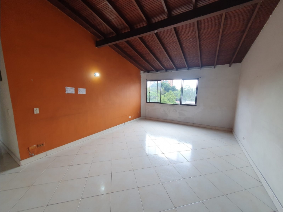 apartamento en excelente ubicación para remodelar