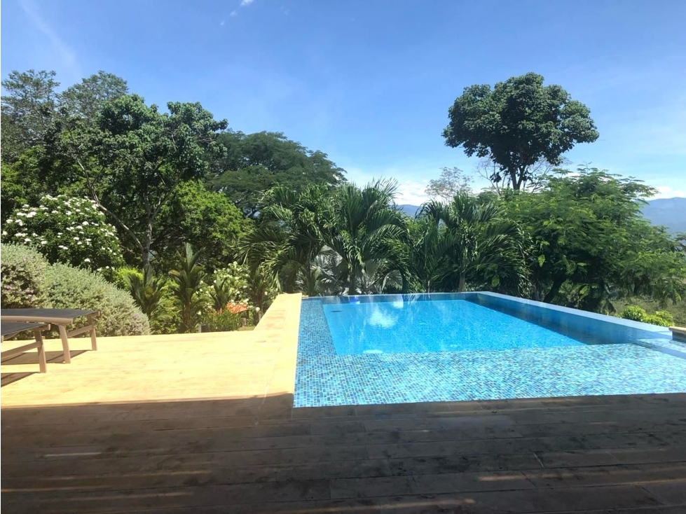Hermosa Finca con 4.200 metros de lote y 320 construidos — foto 6