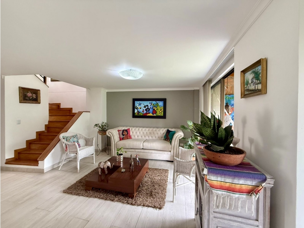 Casa en unidad cerrada con amenities. Envigado el atravesado. — foto 2
