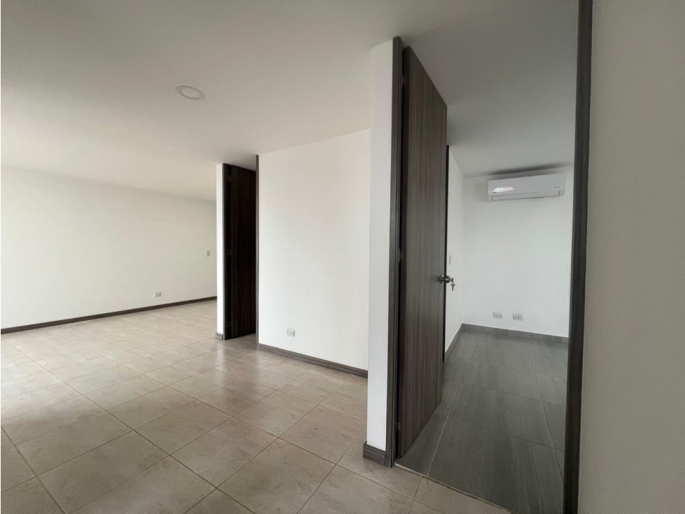 Apartamento con excelente vista cerca al parque de sabaneta — foto 3