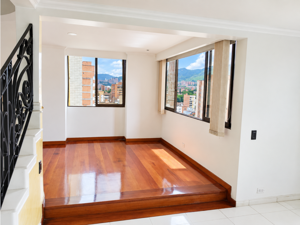 Espectacular penthouse para remodelar en laureles — foto 3
