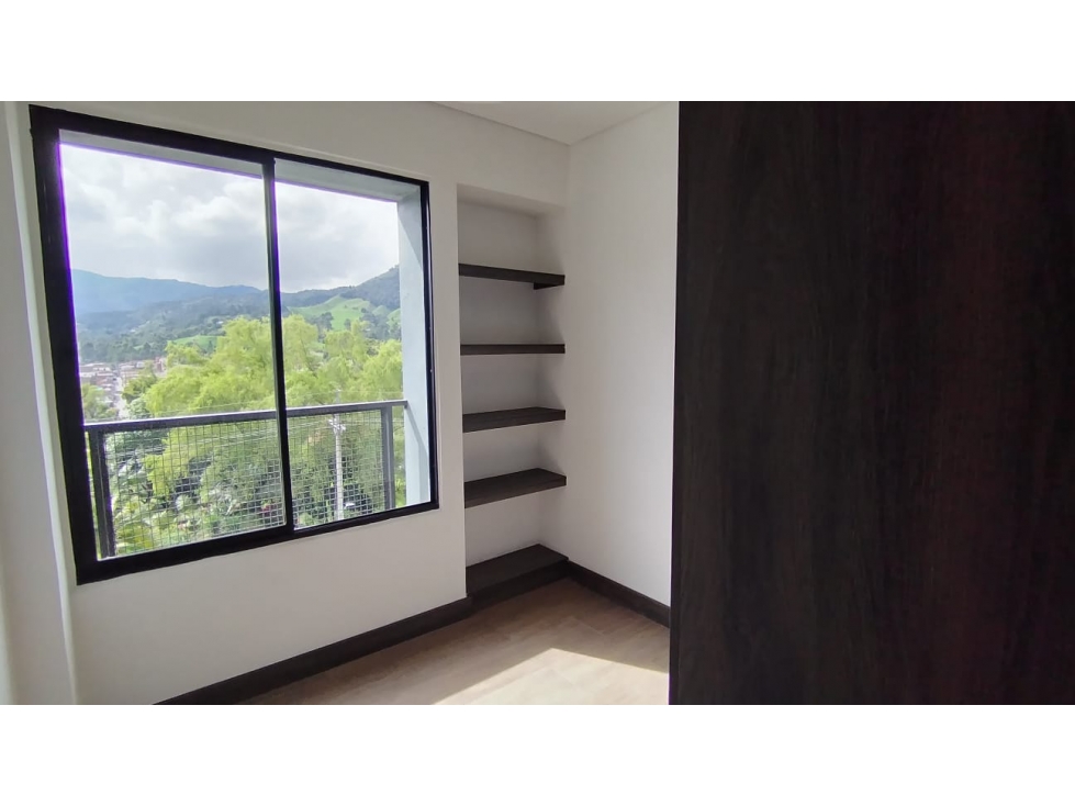 Hermoso apartamento para estrenar en El Retiro — foto 5