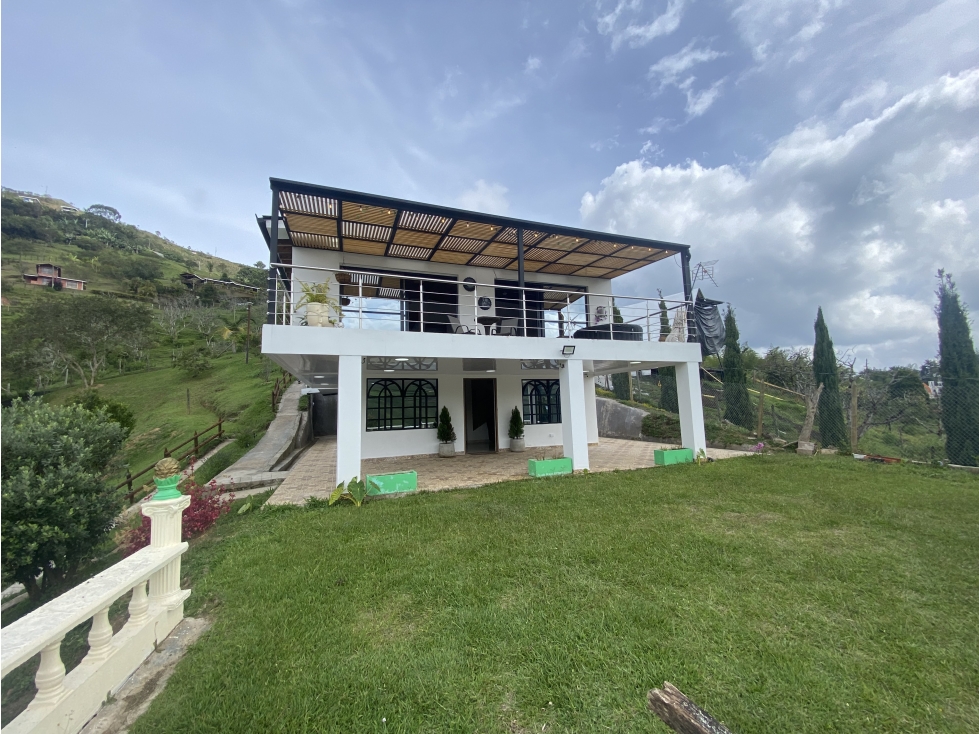 Impresionante casa en Guatape!
