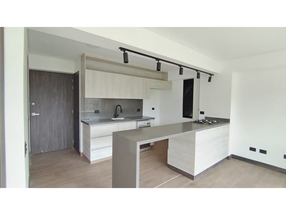 Hermoso apartamento para estrenar en El Retiro