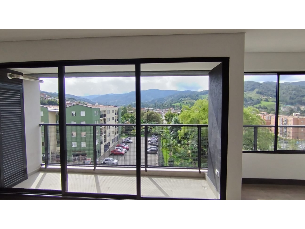 Hermoso apartamento para estrenar en El Retiro — foto 3