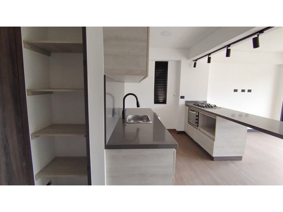 Hermoso apartamento para estrenar en El Retiro — foto 4