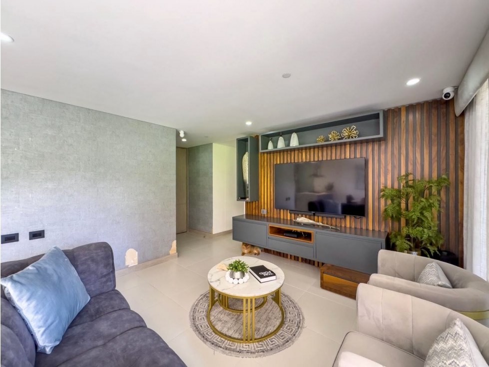 Moderno apartamento en unidad completa y comercial. Nativos. — foto 6