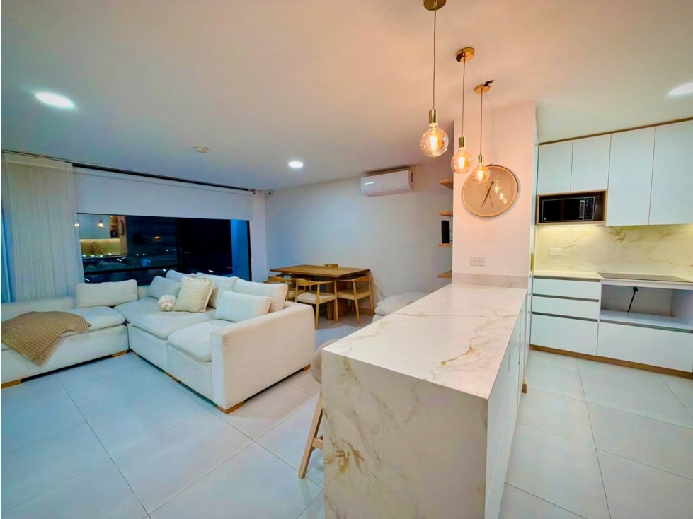 Excelente apartamento en unidad completa. Loma de las Brujas.