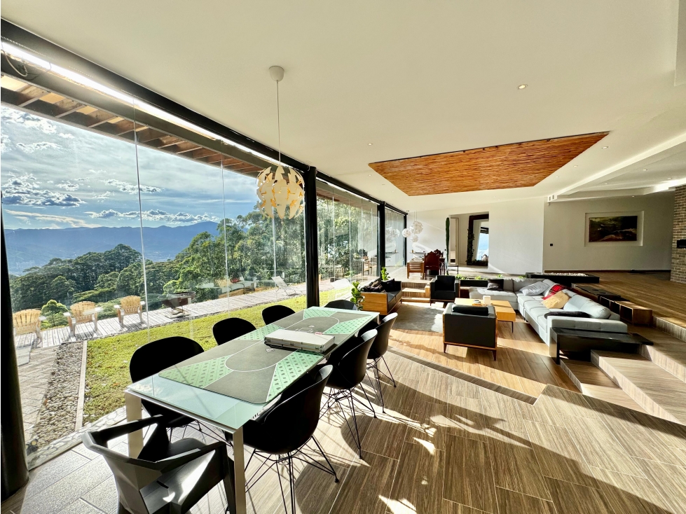 Espectacular casa en el Poblado con vista inigualable — foto 3