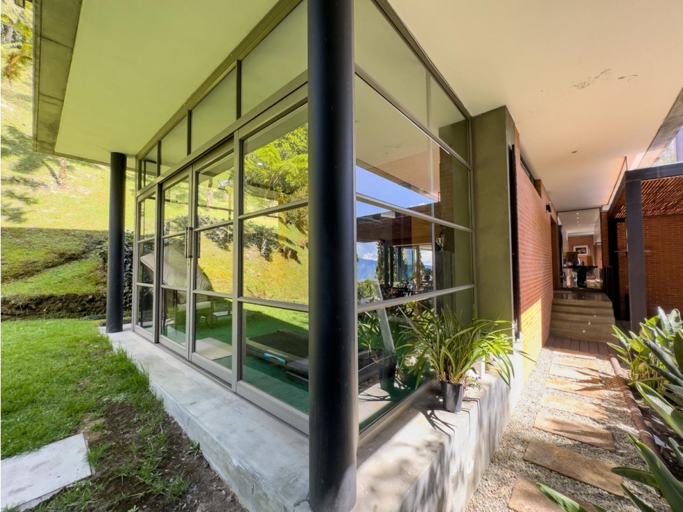 HERMOSA CASA EN EL ALTO DE LAS PALMAS — foto 3