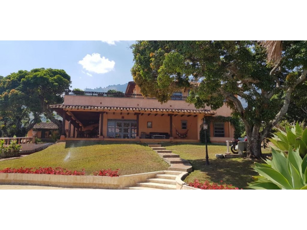 hermosa finca en exclusiva zona caballista en el norte de la ciudad — foto 2