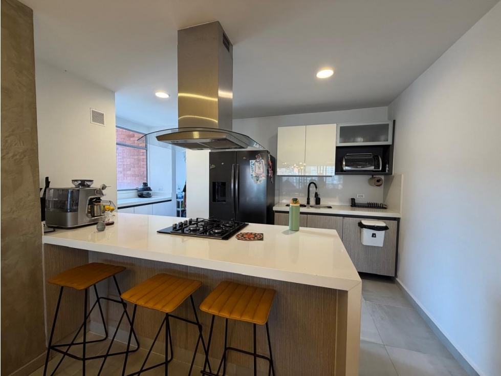HERMOSO Y ACOGEDOR APARTAMENTO EN LA LOMA DE LAS BRUJAS . — foto 5