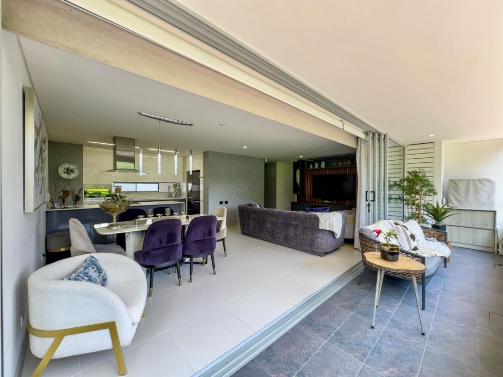 Moderno apartamento en unidad completa y comercial. Nativos. — foto 3