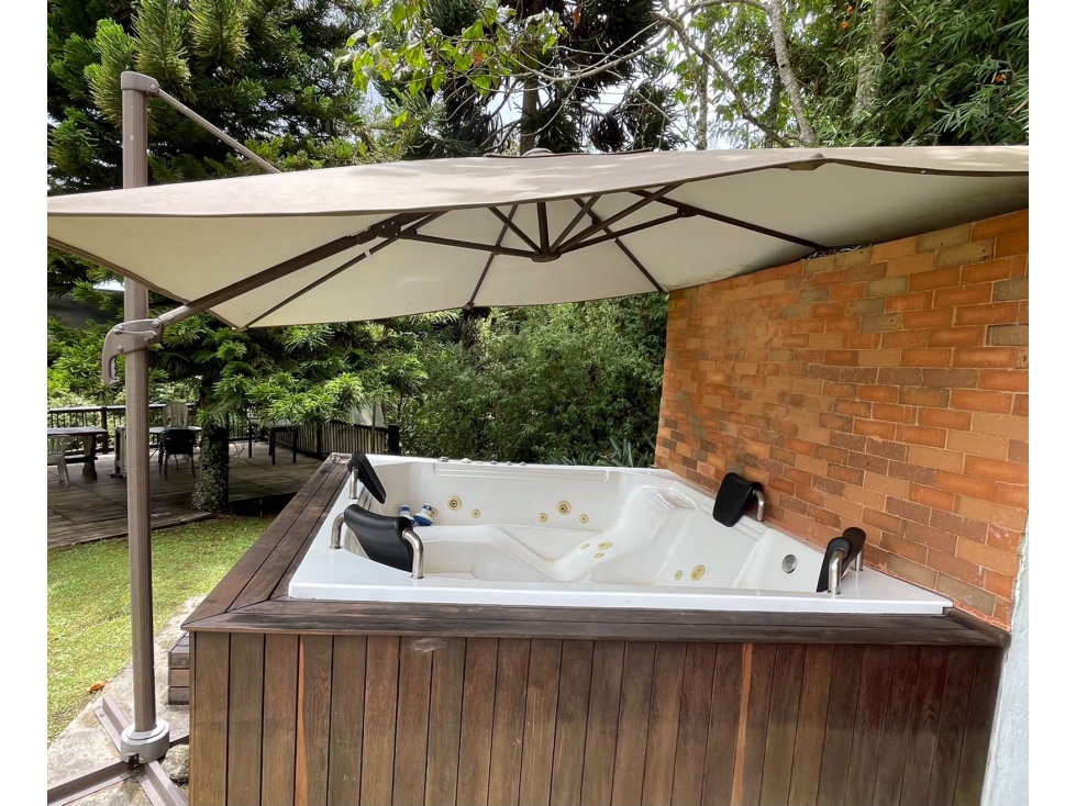Casa finca acogedora para la venta a la entrada del Retiro. — foto 5
