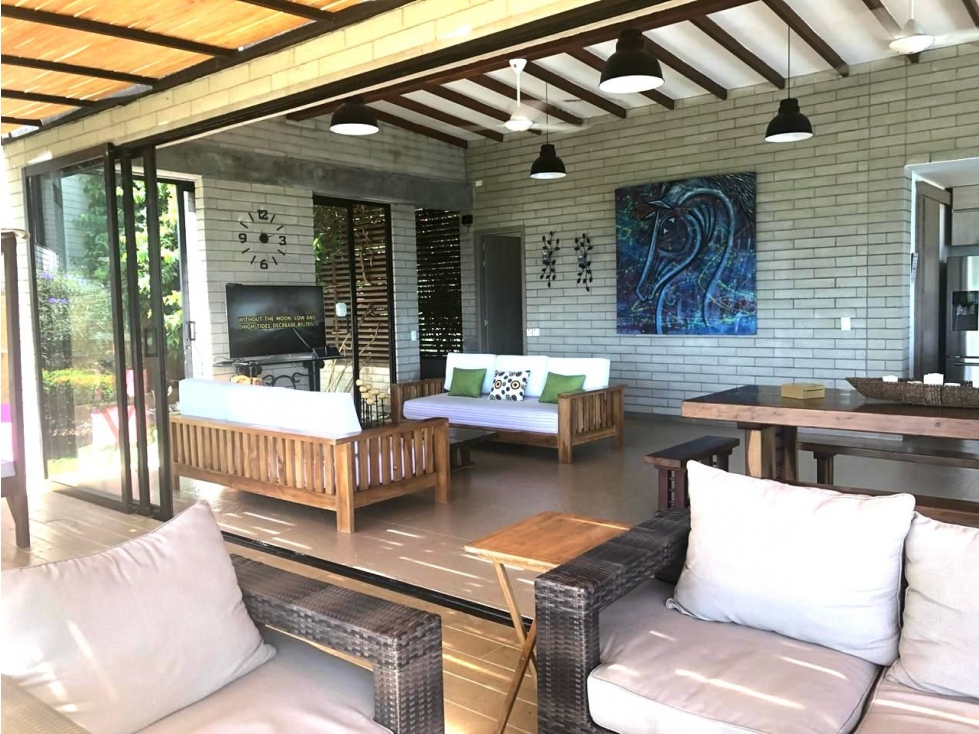 Hermosa Finca con 4.200 metros de lote y 320 construidos — foto 3