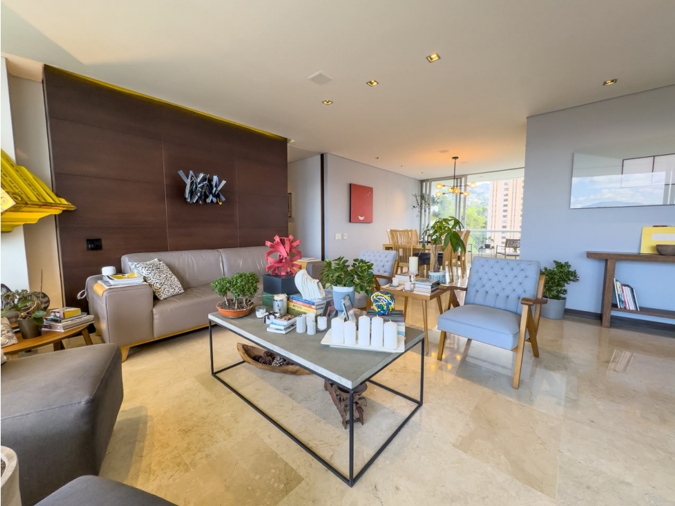 Apartamento cerca a El Tesoro amplitud, ubicación y comodidad