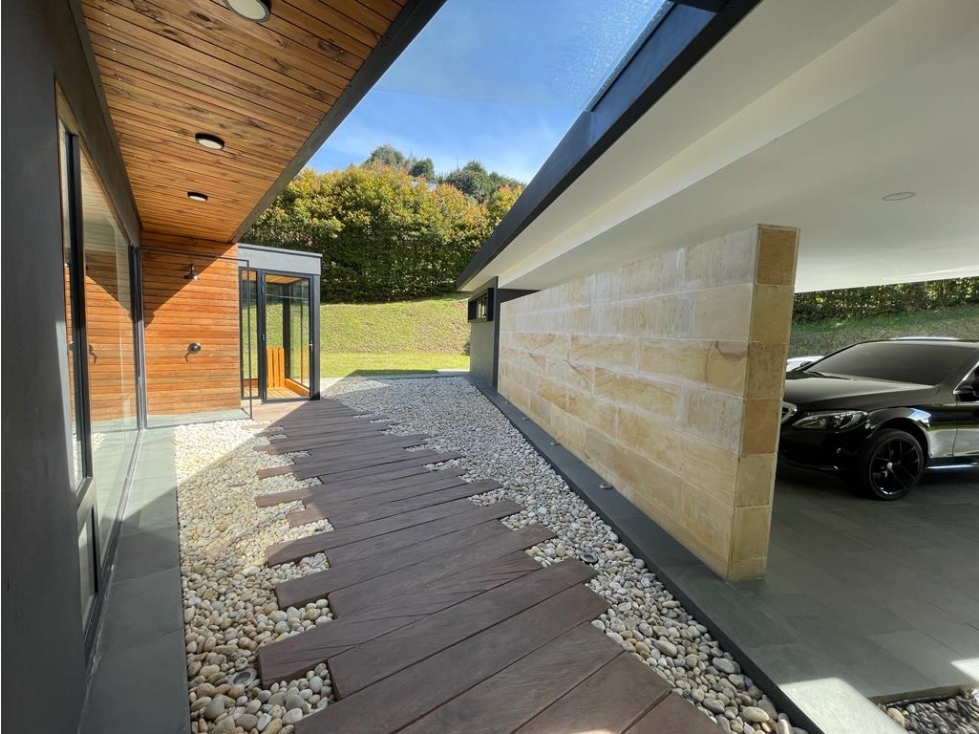 Moderna casa campestre con excelente ubicación — foto 6