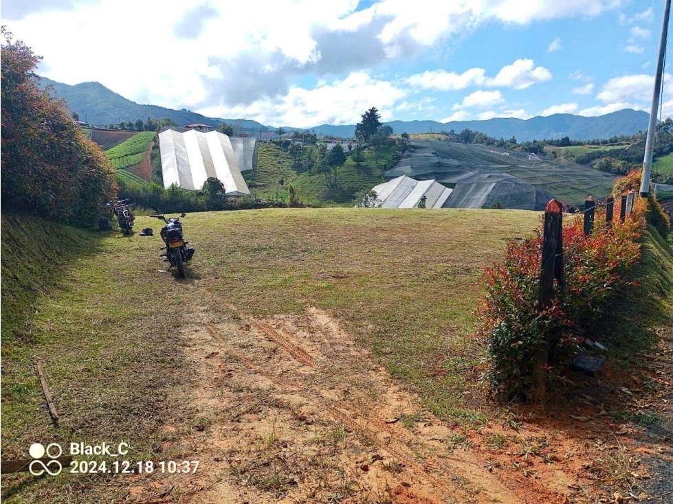 Lote en venta en parcelación pequeña - 6