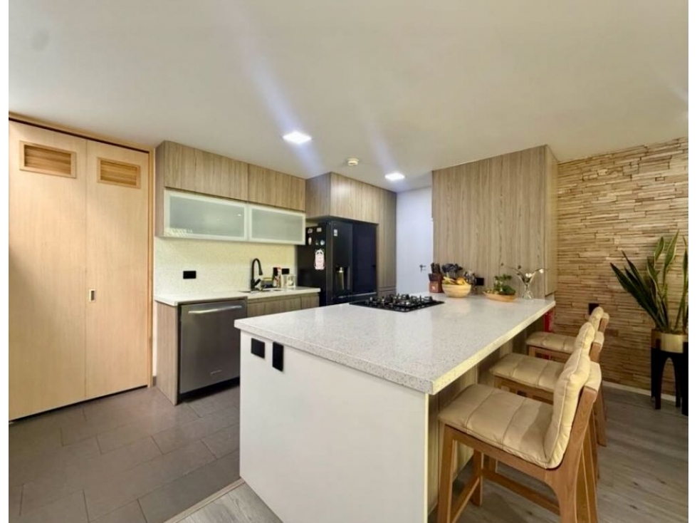 Hermosa casa con jardín en unidad completa, cerca al Montessori. - 5