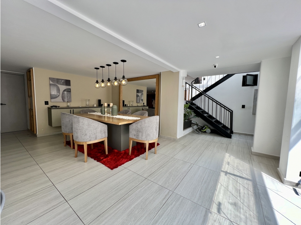 Casa completamente remodelada en el Poblado — foto 6