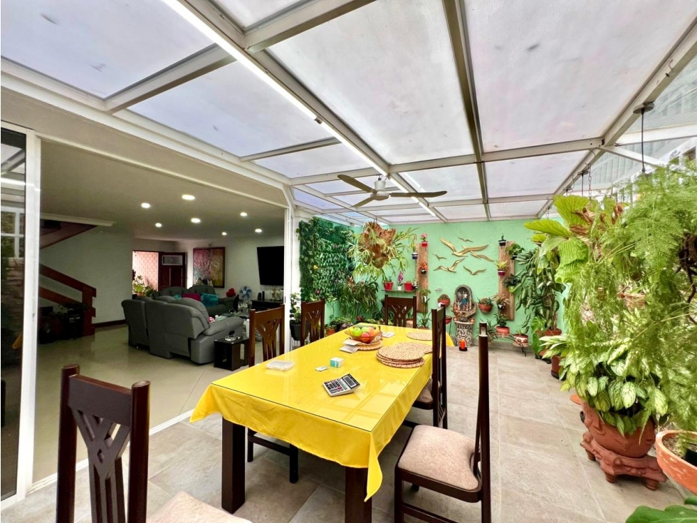 Casa de dos niveles en Altos del Poblado — foto 3